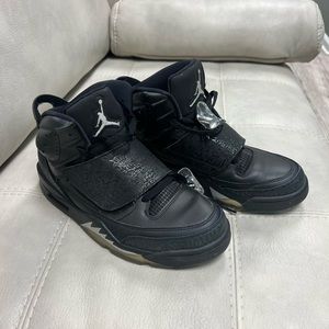 Air Jordans size 9